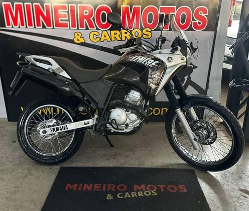 YAMAHA XTZ 250 TÉNÉRÉ YAMAHA XTZ 250 TÉNÉRÉ